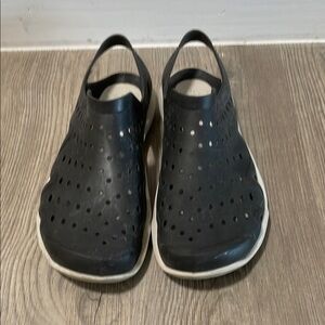 CROCS Black Perforated Clogs